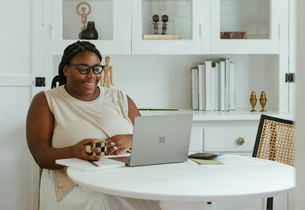 Manager in a virtual meeting